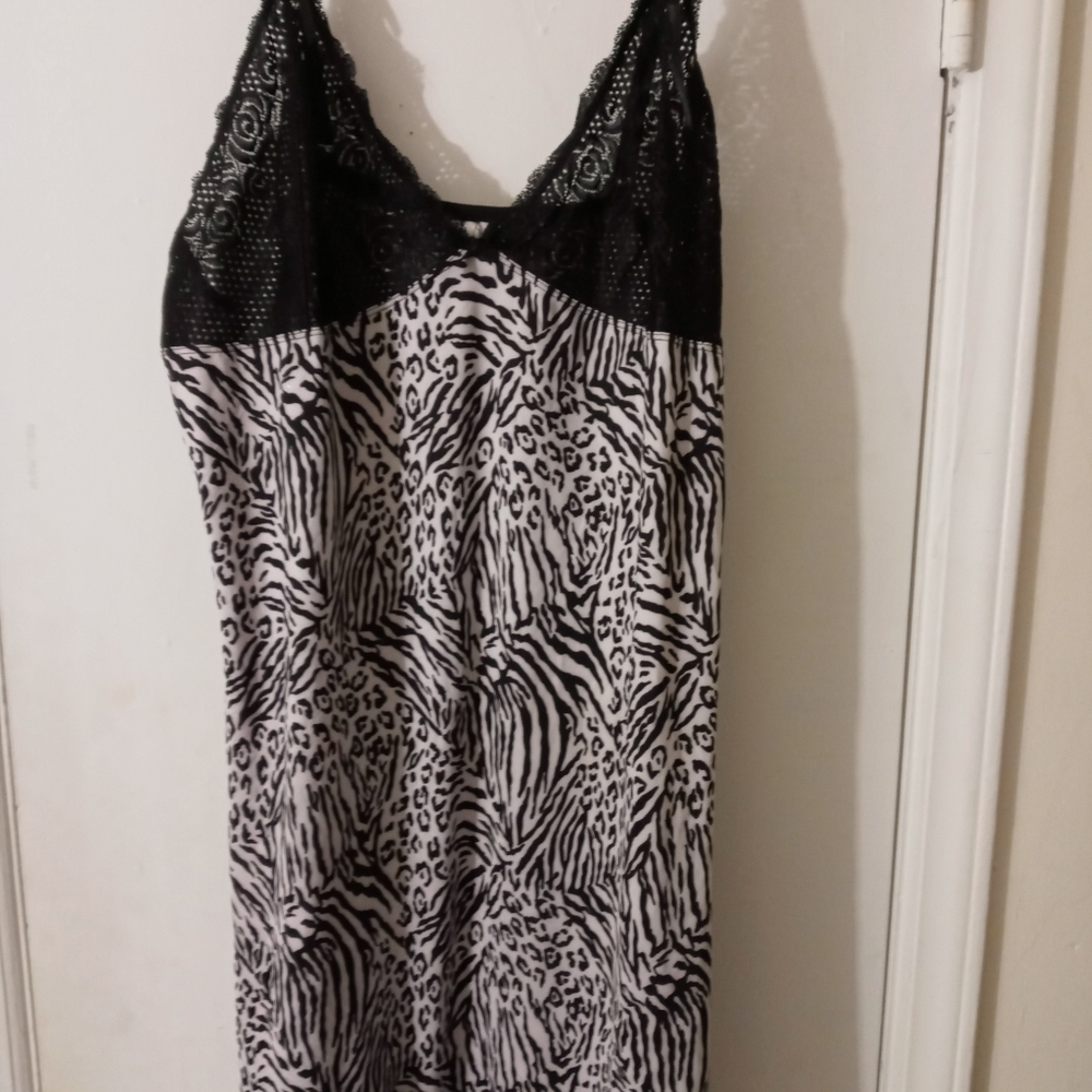Womens Nightgown with Lace